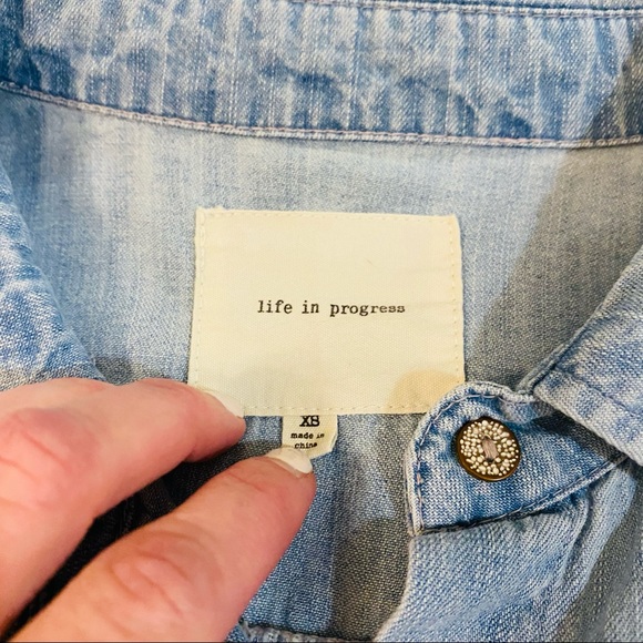Life in Progress Chambray Button Down Shirt - Picture 5 of 9